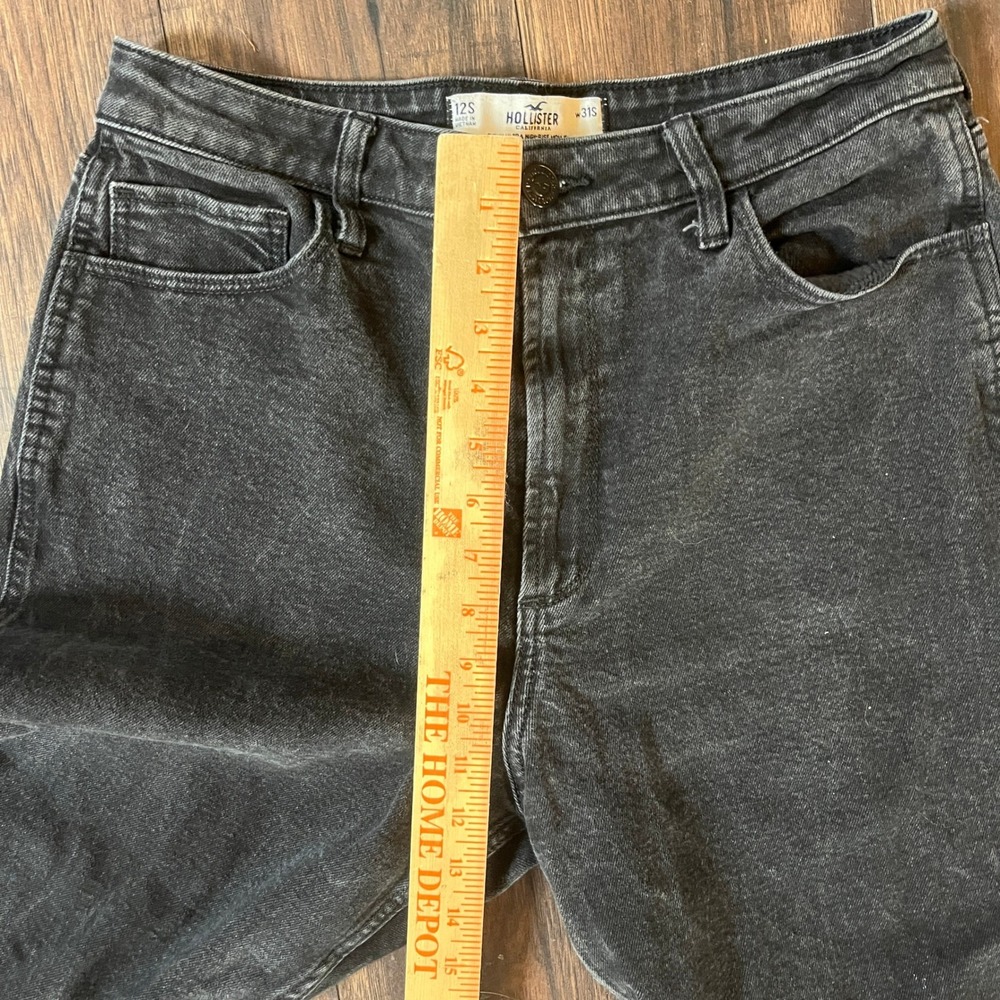 Hollister Curvy Ultra High-Rise Mom Jeans Faded Black Raw Hem 12S W31S Stretch - Picture 5 of 8